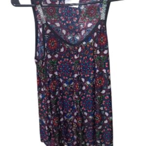 Músculosa en Fibrana con Brillos en los Hombros