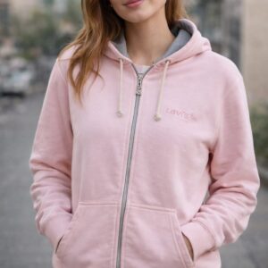 Campera Levis con capucha