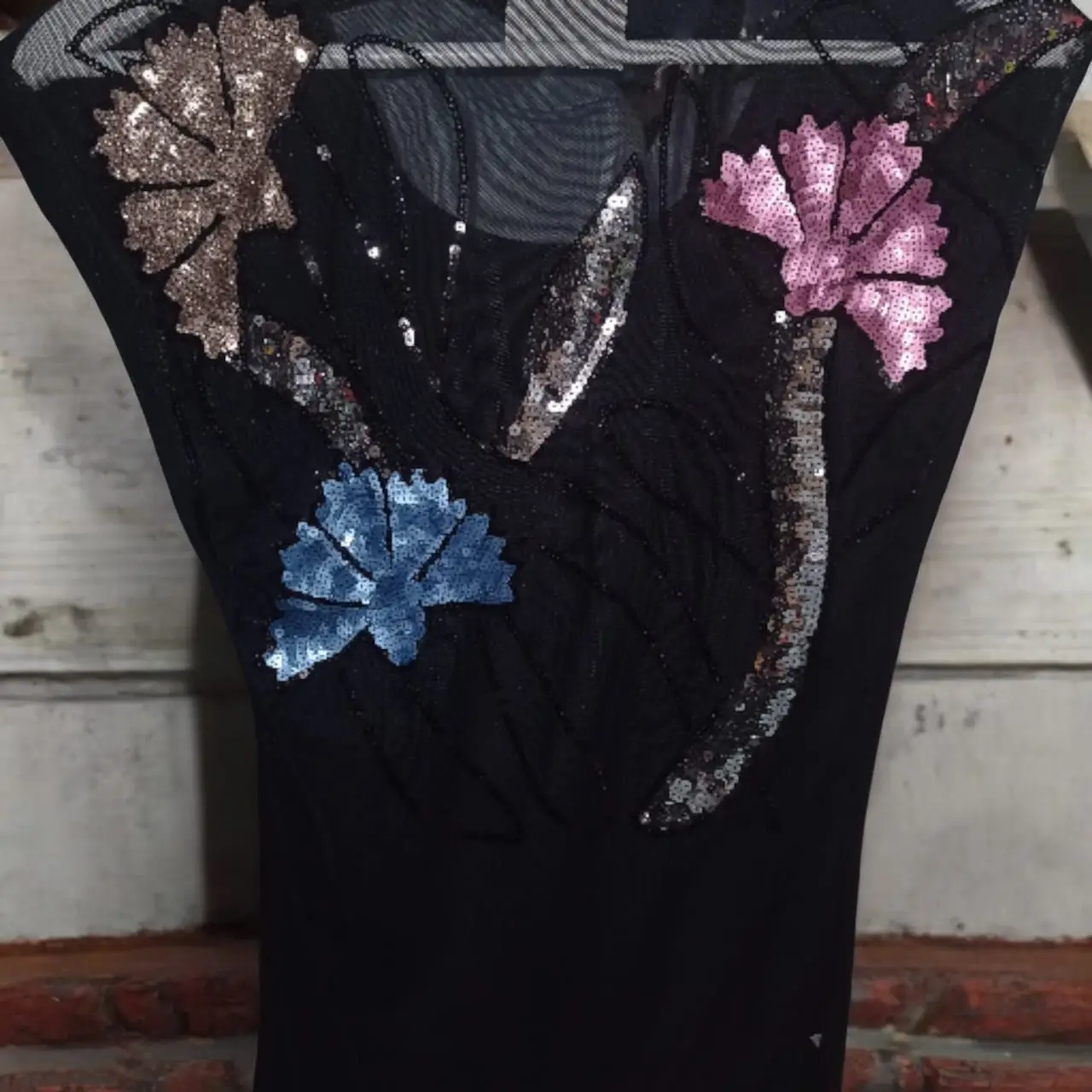 Remera Negra de Algodón con Espalda en Tul - Image 4